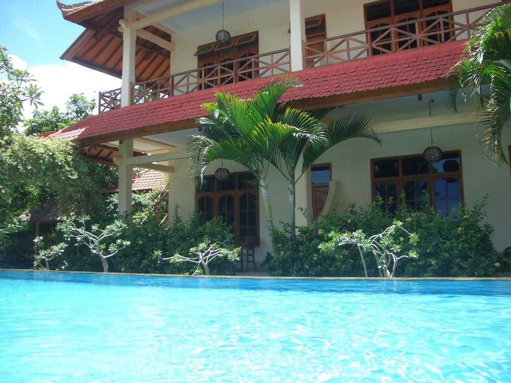 Villa Jaya Ловина Экстерьер фото